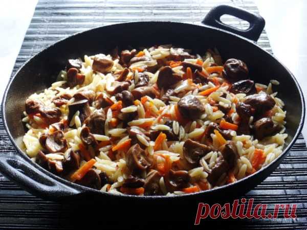 Паста орзо с шампиньонами. (Макароны с грибами)). Рецепт, если это можно назвать так , под катом.. вкусная и простая в приготовлении паста  благодаря отдельной обжарке всех составляющих  :) обжаривание грибов…