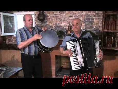 კართან მოდგა შემოდგომა (ჟანგია)