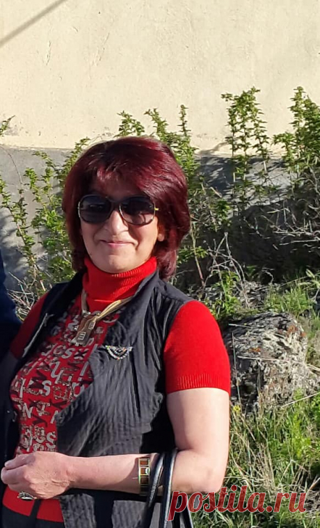 Հայոց հսկաների`ԱՐԱՐԱՏԻ եւ ԱՐԱԳԱԾԻ հովանու ներքո🌼
Ծանրաբեռնված ու հոգնեցուցիչ աշխատանխային խորհրդակցությունից հետո օրն առավել հաճելի ավարտ ունեցավ: Գործընկերներիս հետ ոչ միայն հաճելի ժամանակ անցկացրինք,այլև հիշողության գիրկն ուղարկվող գեղեցիկ լուսանկարներ ունեցանք մայիսյան ծաղկունք ապրող հայրենի Ապարանիս գեղատեսիլ բնաշխարհի գրկում`բիբլիական հաոց լեռների վեհաշուք տեսքով զմայլված.....