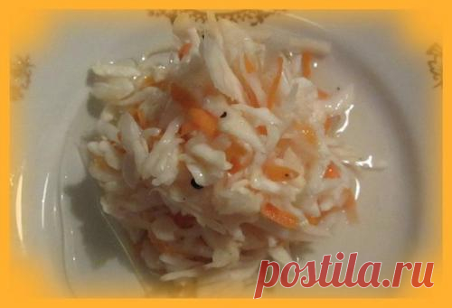 Капуста квашеная в банке. Это любимое блюдо русской национальной кухни, ведь капуста полезна не только для здоровья, но и для фигуры. Особенно девушки и женщины предпочитают капустную диету, которая снижая вес и увеличивает бю...