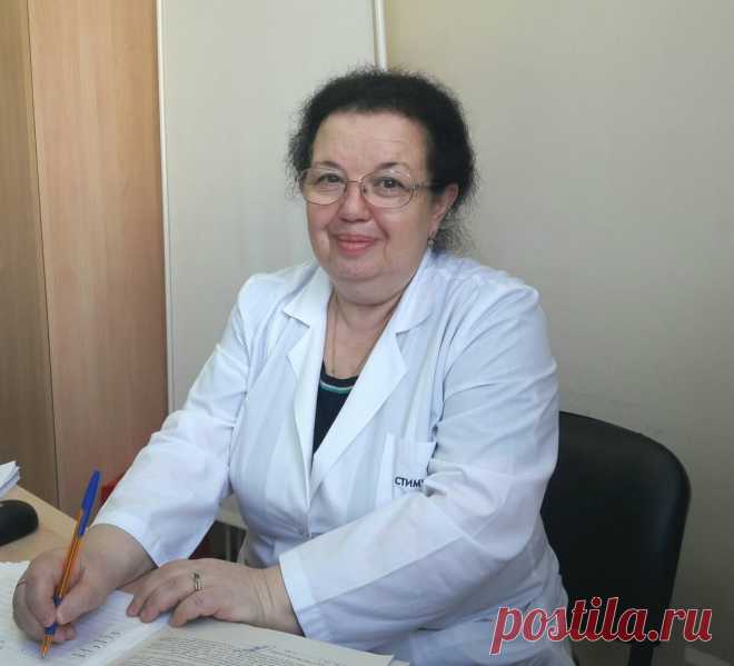 Врач-ревматолог: что влияет на успешное лечение ревматоидного артрита
Моей знакомой поставили диагноз «Ревматоидный артрит». Ей 36 лет. Одна воспитывает сына. Есть свой маленький бизнес. У врача наблюдается только 2 недели. Но вопросов уже много. Как пойдёт лечение? Поставят ли её на ноги? Во многом переживания проистекают из того, что в интернете много пишут о неизлечимости ревматоидного артрита. Как же на самом деле? Чтобы […]
Читай дальше на сайте. Жми подробнее ➡