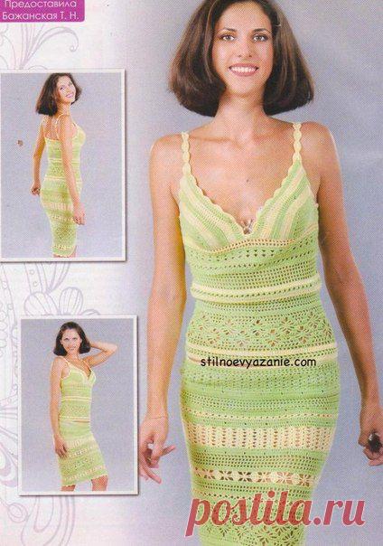 Комплект в романтическом стиле: топ и юбка выполнены крючком ..