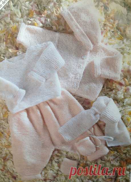 baby knitting pattern easy knit blanket jacket jumper mittens scarf pants dk 14 16 18 20 inch chest This item is a PDF file of the knitting pattern for these gorgeous baby items.    You will receive a link from Etsy after payment containing a link to download the pattern.    This pattern is classed as easy knit. It contains the instructions for numerous items, including a lovely blanket made up with squares. Each item is knit in garter stitch in double knitting yarn.    Si...