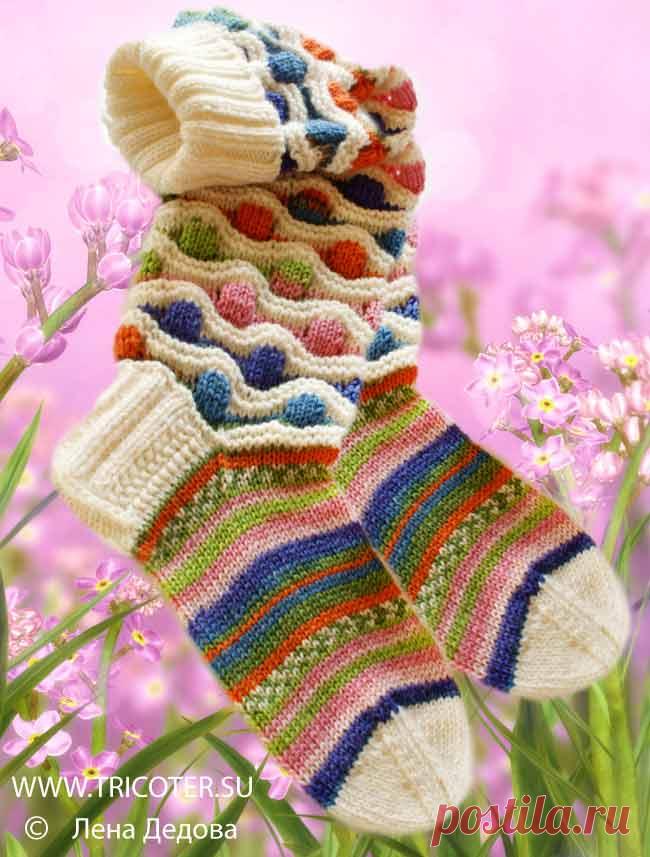 ВЯЖЕМ. Многоцветные носки и гольфы