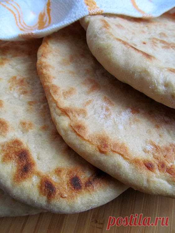 Постигая искусство кулинарии... : Базлама - турецкие лепешки (Bazlama)