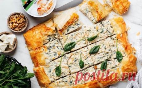 Запись на стене Пирог с курицей и шпинатом из теста фило Кто ждал несладкую выпечку? А кто любит, чтобы быстро, вкусно и сытно?⁣⁣⠀Готовим несладкий Пирог с курицей и шпинатом из теста фило рецепт. Рецепт из копилки «палочка-выручалочка». Все очень просто и быстро. От вас 10 минут действий, 30 минут от духовки и все. ⁣⁣⠀ Берём готовое тесто фило и сделаем к нему интересную мясную начинку. Я по-прежнему экономлю ваше и своё время, поэтому берём консервированное курин...