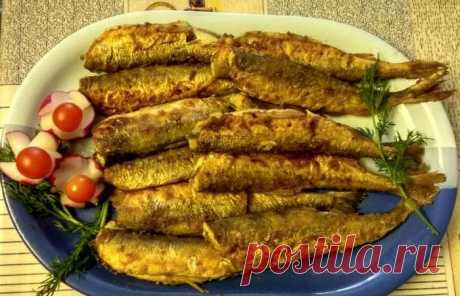 Рыба «по-ленинградски»: незабываемый вкус советских столовых у себя на кухне Каждый, кто хотя бы в детстве застал советские столовые, должен помнить такое не замысловатое на первый взгляд блюдо, как жареная рыба, которая чаще всего подавалась вместе с отварным картофелем....