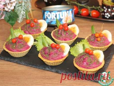 Желейная шуба в тарталетках. Начинка для тарталеток, получается мягкой, нежной и пряной на вкус. Такая закуска готовится очень просто и поможет разнообразить ваше праздничное меню.