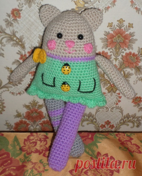 Кошечка Люси, связанная крючком.