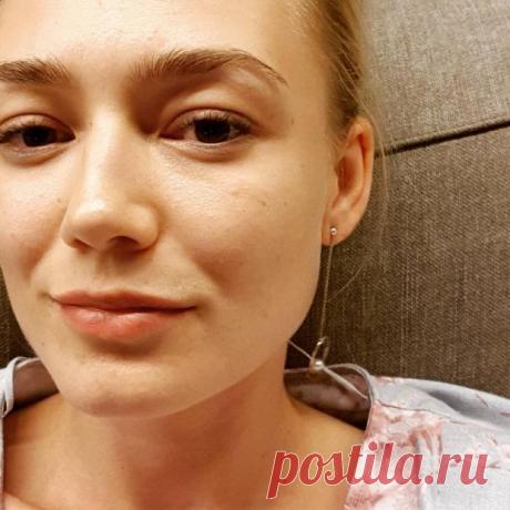 Оксана Акиньшина похвасталась снимком дочери: третий ребенок актрисы уже учится ходить