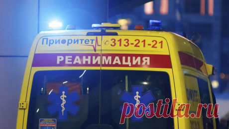 Мужчина в тяжелом состоянии попал в реанимацию, поправляя камеру на фасаде дома в Петербурге. В Санкт-Петербурге с 63-летним мужчиной произошел несчастный случай, когда он пытался наладить систему видеонаблюдения в доме. Об этом сообщает Piter.TV. Инцидент произошел 28 декабря на улице Композиторов. Рабочий забрался на лестницу, ...