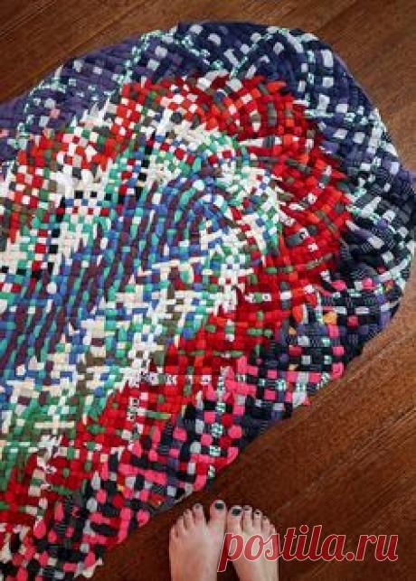 7 Ways to Make a Rag Rug from old Clothes