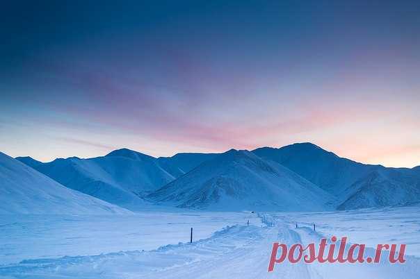 Утро нового дня. Чукотка. Автор фото — Евгений Труфанов: nat-geo.ru/photo/user/119889/