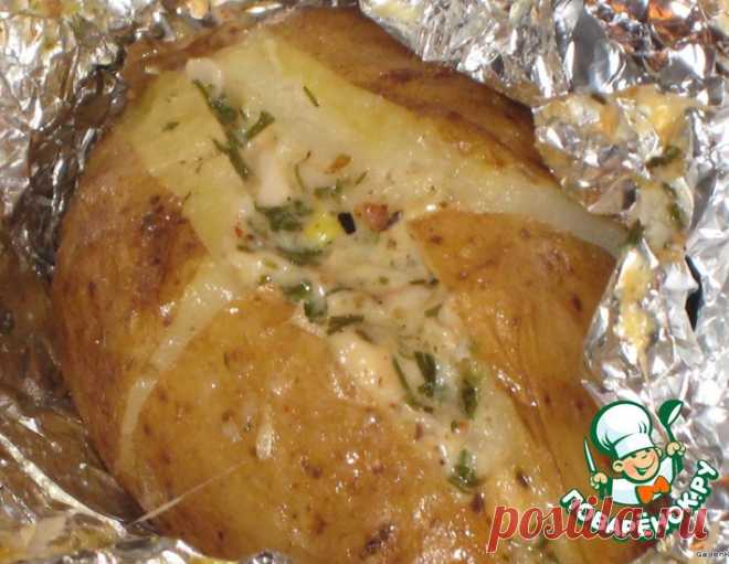 Запеченный картофель «Чесночно-сырный» – кулинарный рецепт