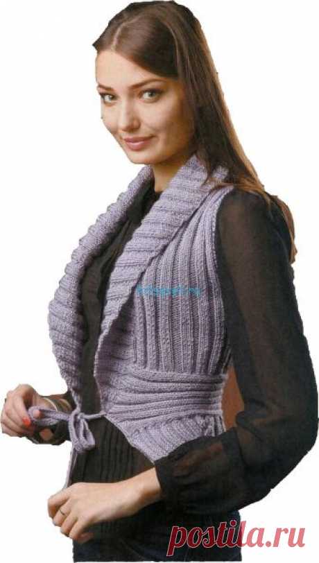 Женский вязаный жилет - Хитсовет Женский вязаный жилет. Модная модель женского жилета с бесплатным описанием вязания. Вам потребуется: пряжа Sapphire (45% шерсть, 55% акрил, 250 м/100 г) - 400 г серого цвета, спицы №3, крючок №3.