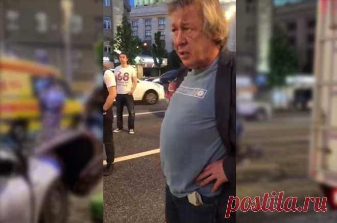 Охлобыстин заявил, что Ефремов дважды попадал в ДТП в пьяном виде. Первый случай произошел 10 лет назад.