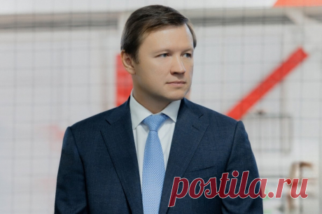 Ефимов: экскурсии проекта «Открой#Моспром» прошли на 120 заводах Москвы. В 2023 году проект «Открой#Моспром» отметил свой первый юбилей. В честь пятилетия с момента его создания каждый месяц на фабриках и заводах столицы проходили экскурсии. Более чем на 120 производственных площадках состоялось свыше 1,2 тысячи туров.