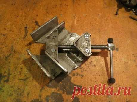 Угловые тиски своими руками
