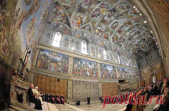 осмотр: Сикстинская капелла-величайший памятник изобразительного искусства эпохи Возрождения, место, где проходят конклавы и избирается Папа.