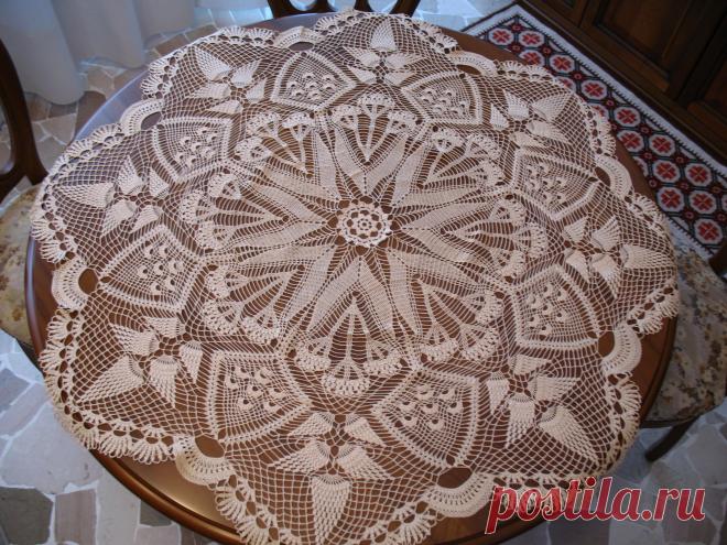centro-grande-beige-uncinetto.JPG (Изображение JPEG, 3648 × 2736 пикселов) — Масштабированное (33%)