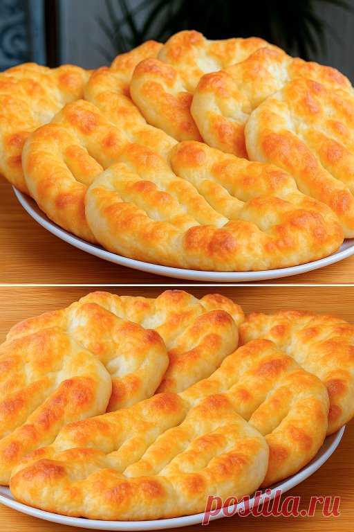 Сметанные пышки на сковороде – мягкие, румяные и воздушные! Вкус детства за 15 минут!
Наверняка те, кто застал СССР, помнят, какими вкусными были румяные, пышные лепёшки по 4 копейки в школьном буфете! Нежная, тонкая хрустящая корочка, а внутри – воздушное, мягкое тесто, которое просто тает во рту.  
Сегодня предлагаю приготовить такие же пышки, но с добавлением сметаны для подачи. Рецепт очень простой, а продукты – самые обычные.  

Для теста:  
- Молоко (или сыворотка) –...