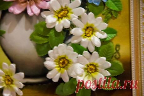Romantic wall decor Embroidery ribbon #embroidery #ribbonembroidery #silkribbon #embroiderydecoration #decor
#homedecor #embroideryart #fiberwallart #3Dfloralart #tapestrywallartv
#embroiderypicture #textilepicture #wallhanging #wallart #walldecor
#textiledecor