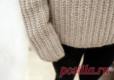 Womens Striped Turtle Neck Sweater