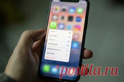 На Урале матери устроили потасовку на пороге детсада из-за переписки в WhatsApp. В Екатеринбурге матери устроили кровавую потасовку на пороге детского сада «Апельсинки» на улице Мехренцева из-за переписки в WhatsApp. Как утверждает Е1.ru, поводом для конфликта стал комментарий о предполагаемой национальности участников драки в торговом центре «Гринвич».