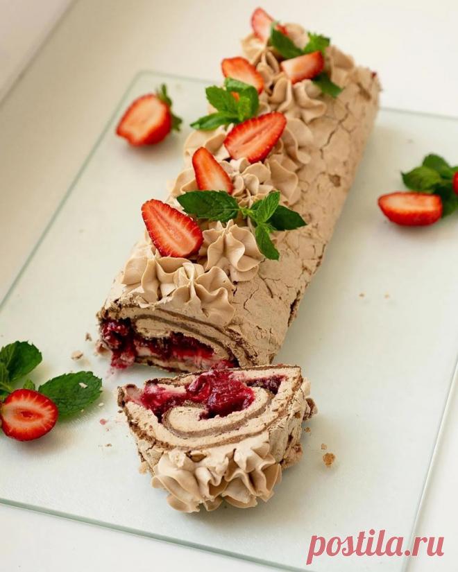 Рецепт Меренговый рулет с вишней