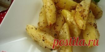 Рецепты праздничных блюд - картофель, запеченный в духовке с сыром Как правило, картошку мы готовим очень часто: в виду своей доступности и простоты приготовления она прочно заняла первые позиции в рейтинге обычных рядовых рецептов. А, между тем, из картофеля можно приготовить и множество праздничных блюд. Особенно торжественно смотрится на столе картофель, запеченный в духовке. Стоит лишь проявить немного фантазии, поиграть со специями, добавить еще какие-то ингредиенты, ...
