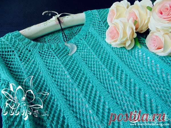 Голубой ажурный топ