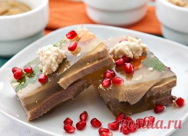 Заливное: 12 рецептов с мясом, рыбой и овощами