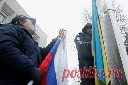 Оценены перспективы дерусификации на Украине. Дерусификация на Украине продолжится, если Запад сохранит свою привлекательность для населения страны, считает американский политолог Анатоль Ливен. По его мнению, навязывание национализма сможет сработать, если Украина будет получать реальную поддержку или хотя бы защиту со стороны США.