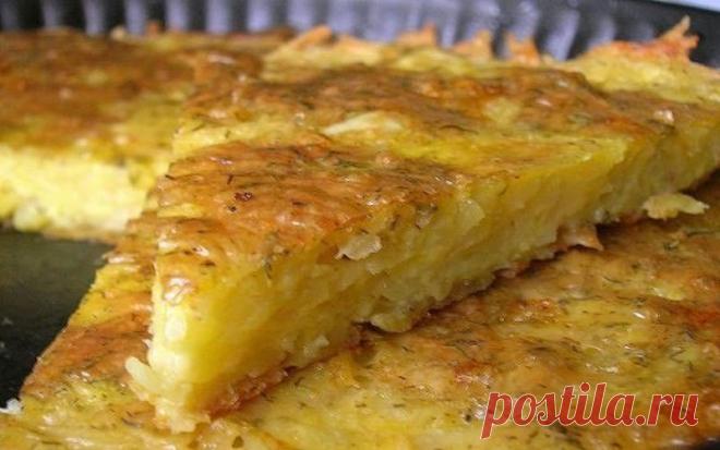 Запеканка из тертого картофеля с сыром и чесноком