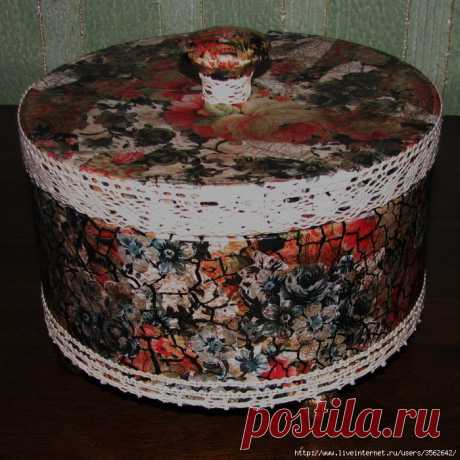 Круглая шкатулка в технике декопатч