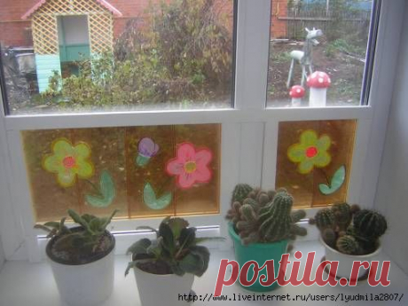 Витражная ширма для защиты цветов от солнечных лучей