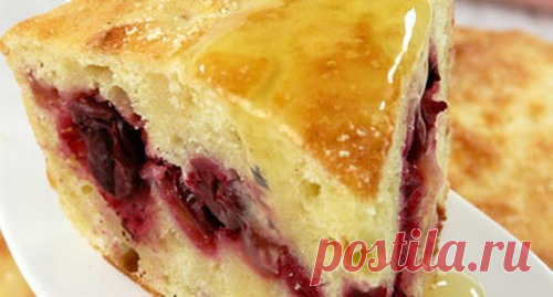 Рецепт пирога манник на кефире.