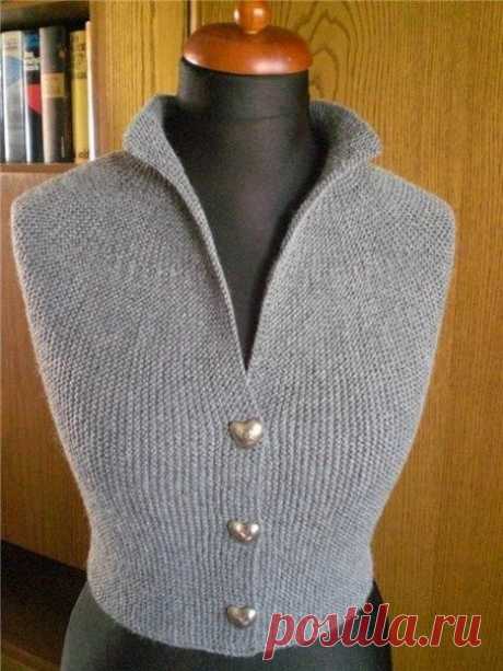 Укороченный жакет с круглой кокеткой

#спицы_yarni_ru #жакет_yarni_ru #вяжем_с_yarni_ru
#спицы #узор #вязание #вяжем #спицами