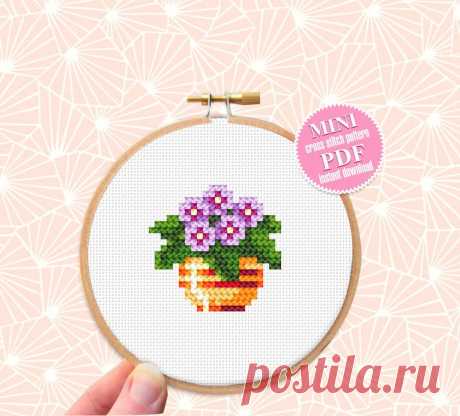 Mini patrón de punto de cruz de planta descargar PDF Gráfico de punto de cruz de flores violetas, Puntada rápida para principiantes, Pequeño bordado Regalo amante de las plantas P26 - Etsy España