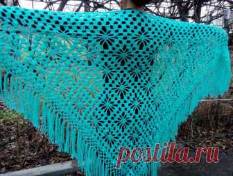 Вяжем шали крючком узором