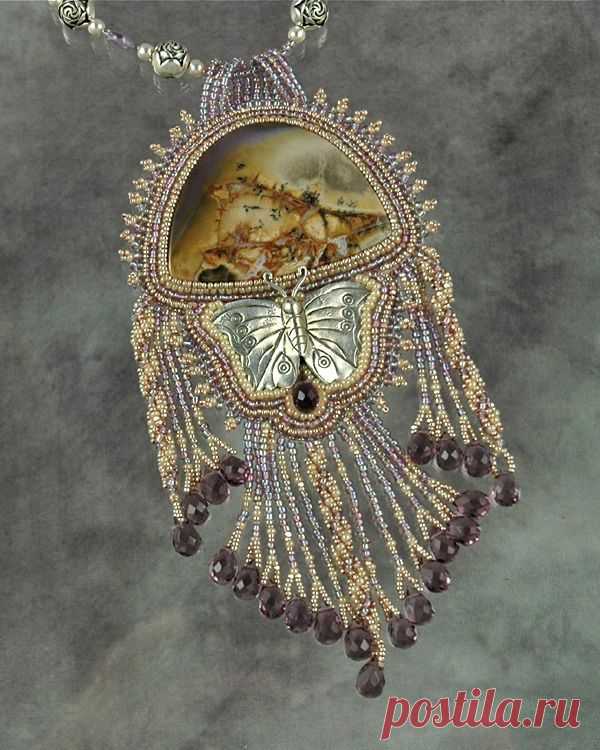 (11) Bead artwork by Sue Horine | Bead Embroidered Pendants