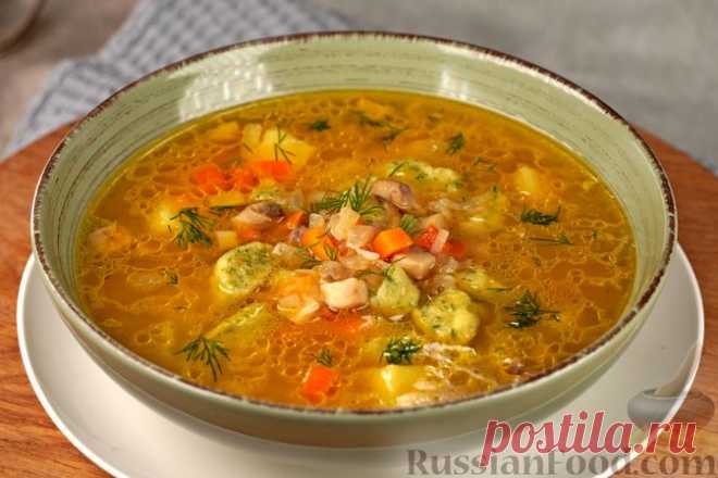 Рецепт: Грибной суп с чесночными галушками на RussianFood.com