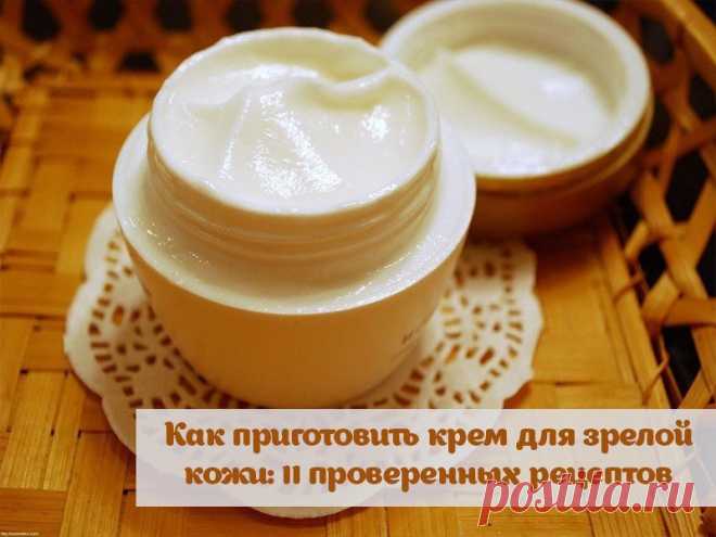 Как приготовить крем для зрелой кожи... 
Рецепт 1. Этот омолаживающий крем для увядающей кожи готовится очень просто даже в домашних условиях. Для начала хорошо промойте свежие листья петрушки, жасмина, крапивы, рябины, смородины и лепестки…