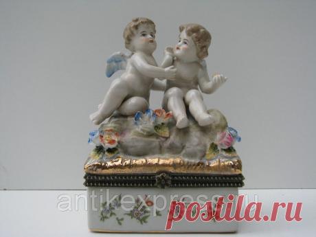 Старинная шкатулка ангелочки