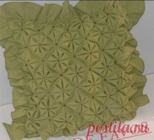 (8) May key cojines drapeados