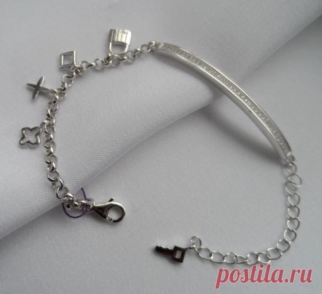 Серебряный браслет с цирконами