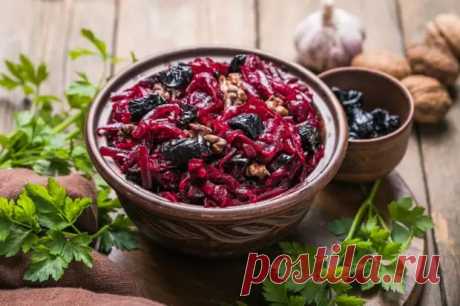 20 салатов с черносливом, которые оценит любая хозяйка - Будет вкусно - Социальная сеть "МТ.RU"