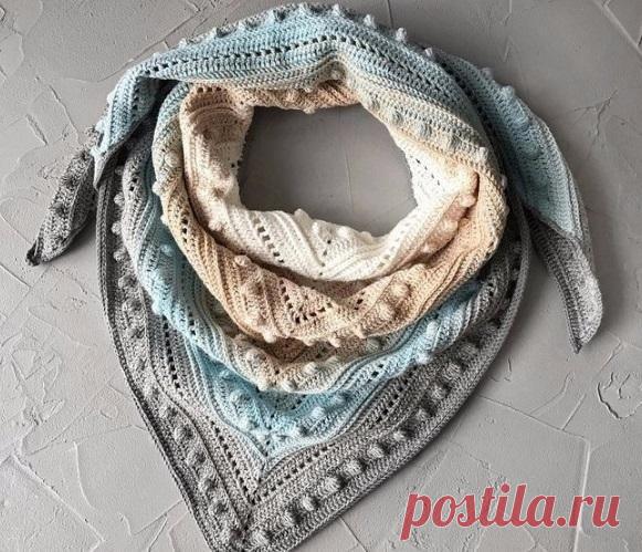 Многоцветный бактус из пряжи LanaGold