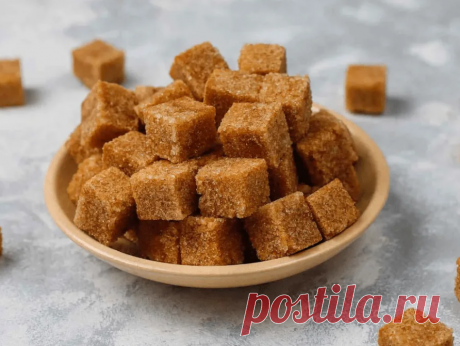 Правда ли, что тростниковый сахар менее вреден, чем обычный? Что такое тростниковый сахар?Тростниковый сахар получают из сока сахарного тростника — многолетнего растения, произрастающего в тёплом климате (например, в Бразилии, Индии или на Кубе). Этот...