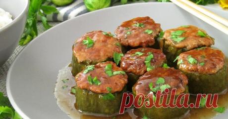 Жареные фаршированные огурцы по-китайски Китайская кухня не перестает меня удивлять своей оригинальностью и нетривиальностью вкусов!!! Огурцы я готовлю далеко не первый раз, но ...